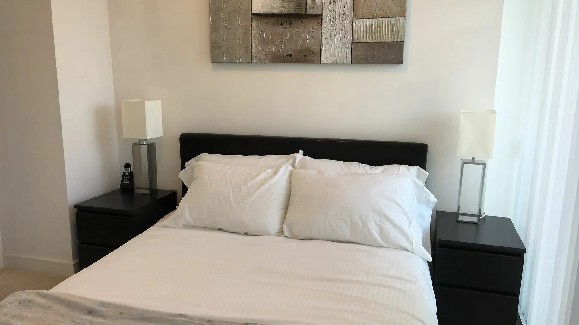 To Stays - York And Lakeshore Toronto Hotel